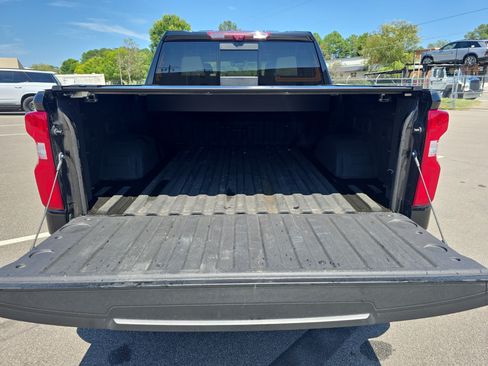 Used 2024 Chevrolet Silverado 1500 LTZ AWD/4WD image 12
