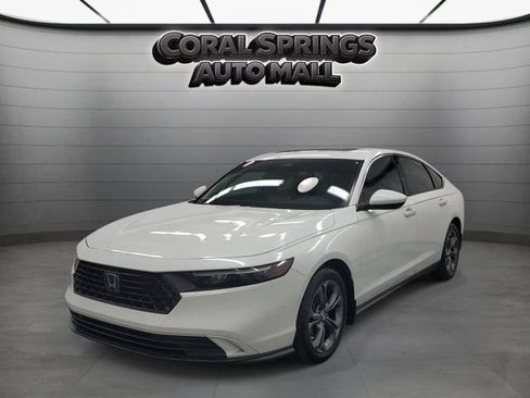 Used 2023 Honda Accord EX image 3