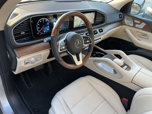 Certified 2023 Mercedes-Benz GLS 450 4MATIC image 21