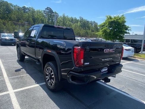 Used 2023 GMC Sierra 2500 AT4 w/ AT4 Preferred Package AWD/4WD image 5