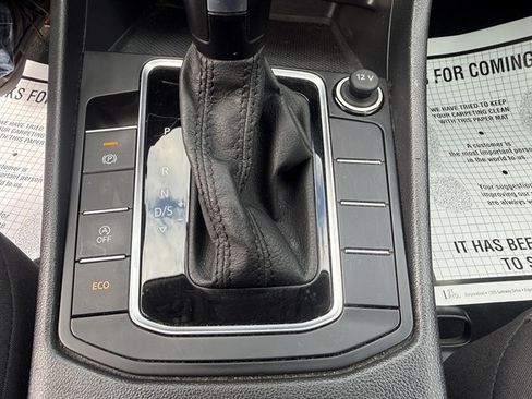 Used 2019 Volkswagen Jetta S image 18