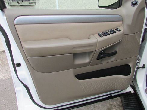 Used 2003 Ford Explorer Sport XLT image 18