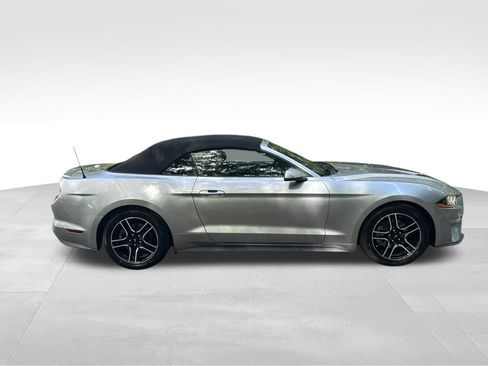 Used 2020 Ford Mustang Premium RWD image 7