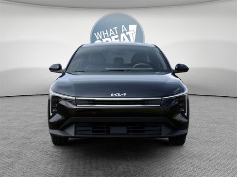 New 2026 Kia K4 LX image 2