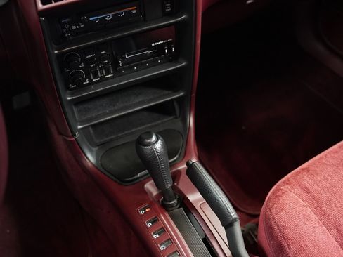 Used 1991 Chrysler LeBaron Convertible image 37