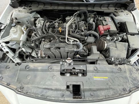 Used 2024 Nissan Altima 2.5 SR FWD image 32