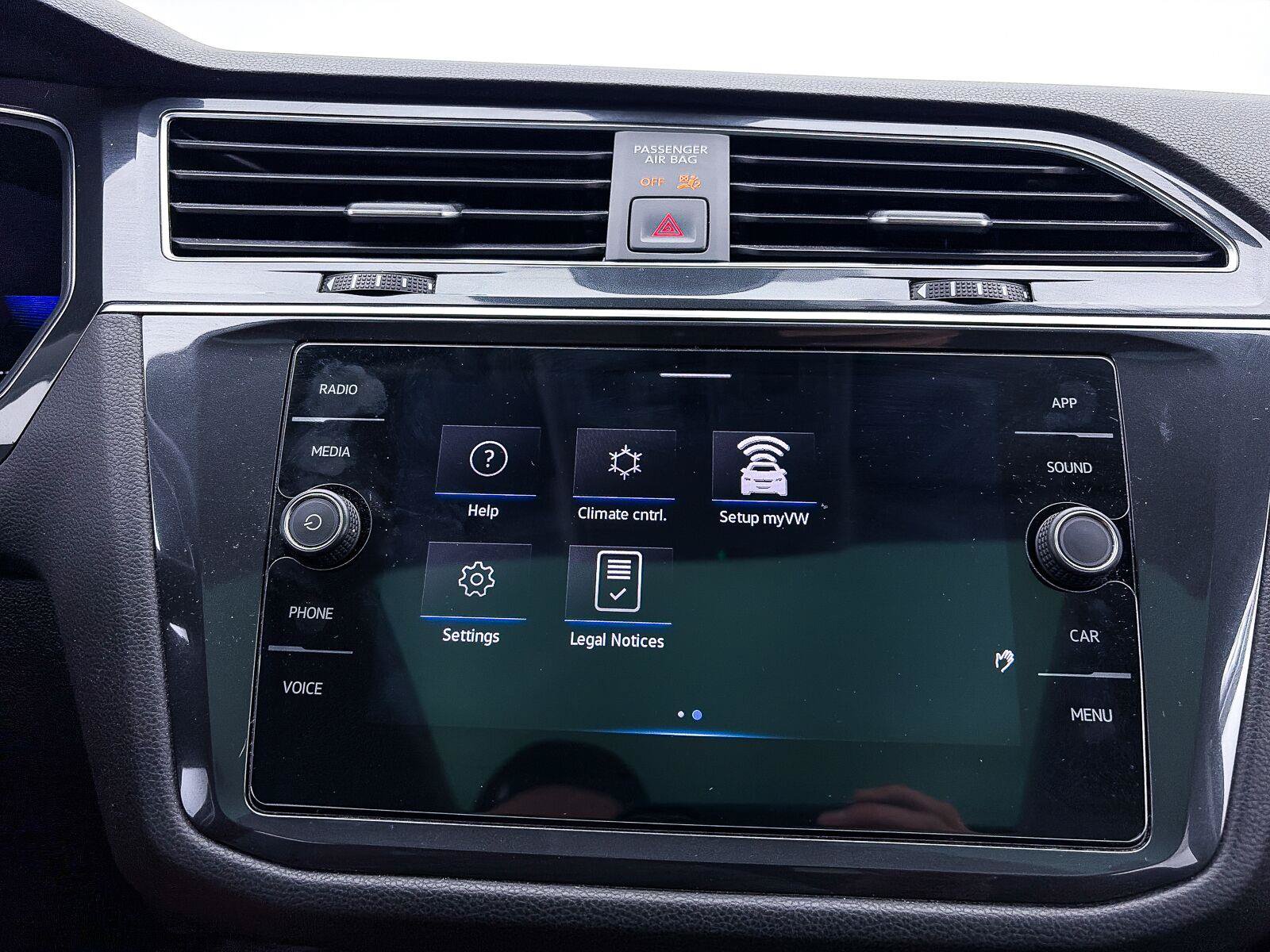 Used 2022 Volkswagen Tiguan SE FWD image 22