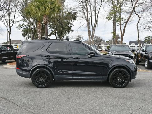 Used 2017 Land Rover Discovery HSE Luxury image 5