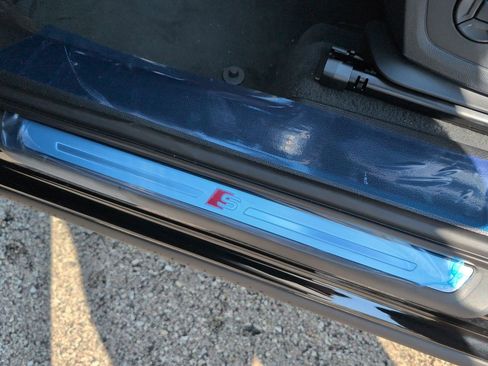 New 2025 Audi Q3 2.0T Premium image 11