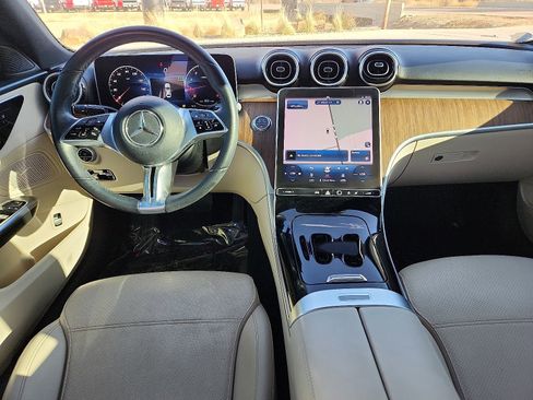 Used 2022 Mercedes-Benz C 300 Sedan image 10