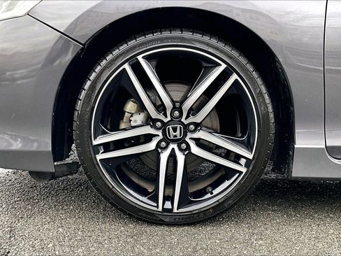 Used 2017 Honda Accord Sport Special Edition image 9