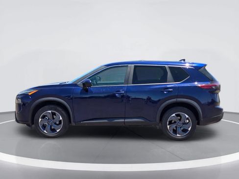 Used 2025 Nissan Rogue SV FWD image 3