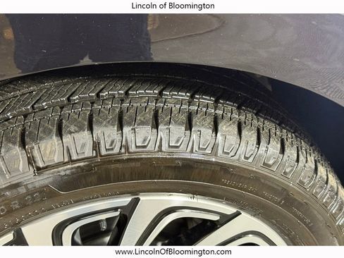 Used 2025 Lincoln Navigator Black Label image 13