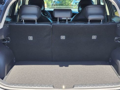 New 2025 Kia Niro EX image 13