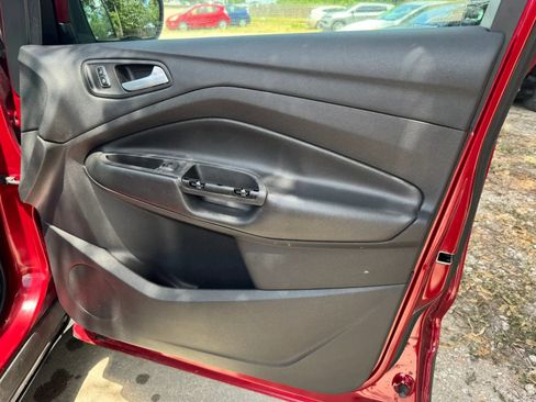 Used 2013 Ford Escape Titanium w/ Parking Technology Pkg FWD image 23
