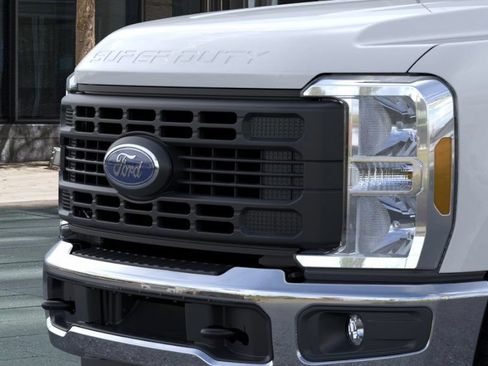 New 2026 Ford F350 XL w/ XL Off-Road Package AWD/4WD image 19