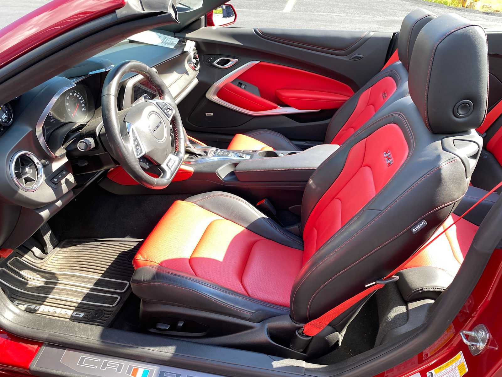 Used 2022 Chevrolet Camaro SS RWD image 9
