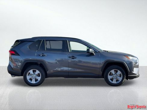 Certified 2025 Toyota RAV4 LE image 7