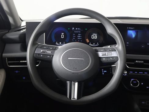 Used 2025 Hyundai Sonata SEL FWD image 33