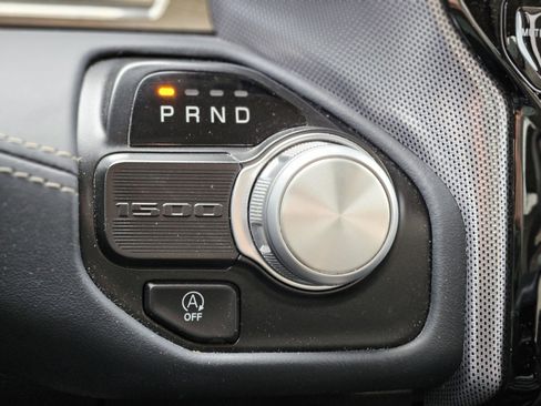 Used 2020 RAM 1500 Limited image 26