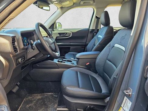 New 2025 Ford Bronco Sport Outer Banks image 4