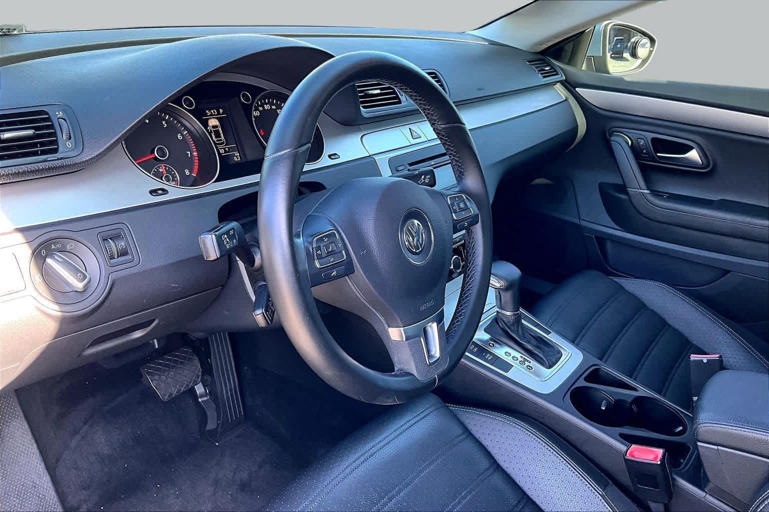 Used 2009 Volkswagen CC Sport FWD image 13