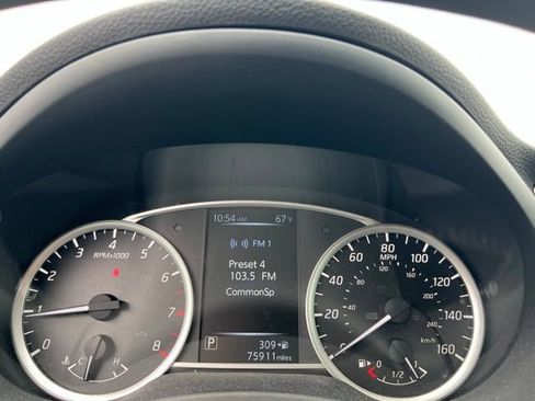 Used 2017 Nissan Sentra SR w/ SR Midnight Edition FWD image 15