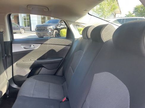 Used 2023 Kia Forte LXS w/ LXS Technology Package image 13