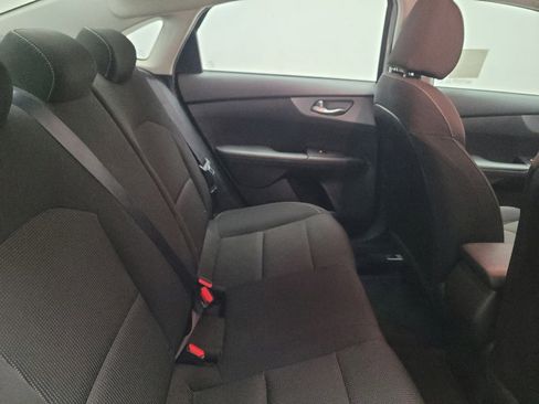 Used 2021 Kia Forte LXS FWD image 19