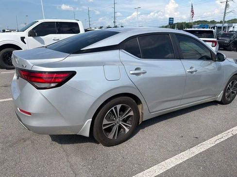 Used 2022 Nissan Sentra SV w/ All-Weather Package FWD image 4
