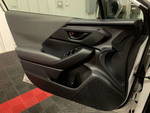 Used 2024 Subaru Crosstrek 2.0i Premium image 27