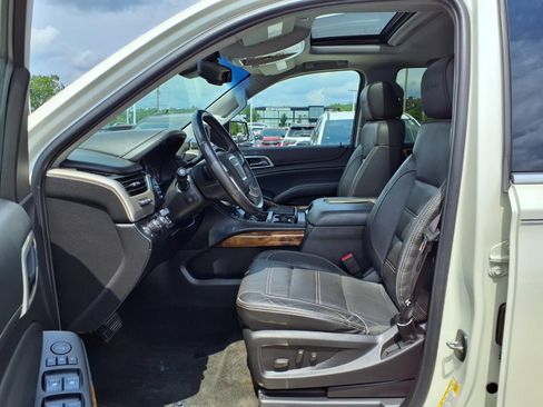 Used 2015 GMC Yukon XL Denali w/ Premium Package AWD/4WD image 15