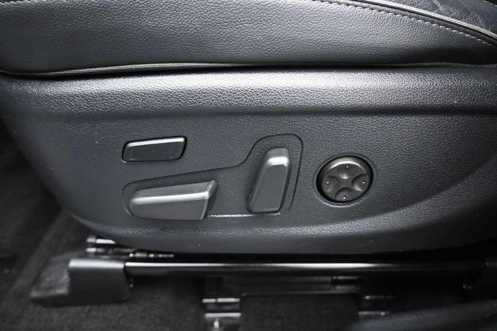 Used 2021 Hyundai Santa Fe Limited w/ Cargo Package AWD/4WD image 12