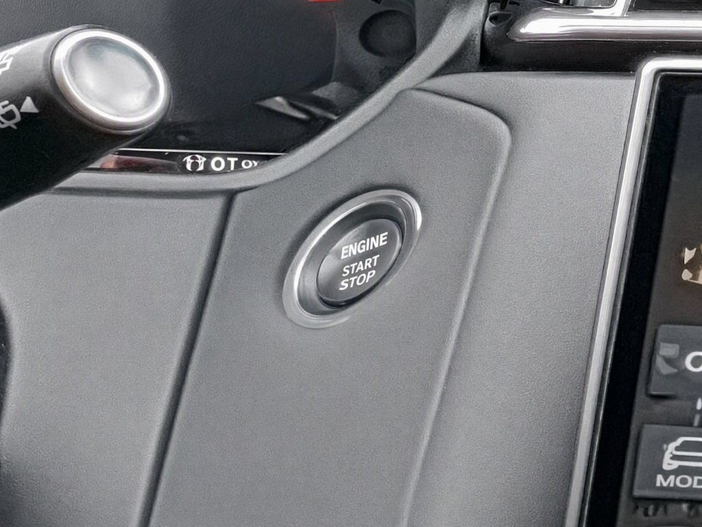 Used 2025 Land Rover Range Rover Velar Dynamic SE AWD/4WD image 27