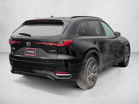 New 2025 MAZDA CX-70 Plug-In Hybrid w/ Premium Pkg image 2