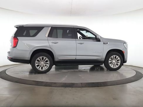Used 2024 GMC Yukon Denali AWD/4WD image 6