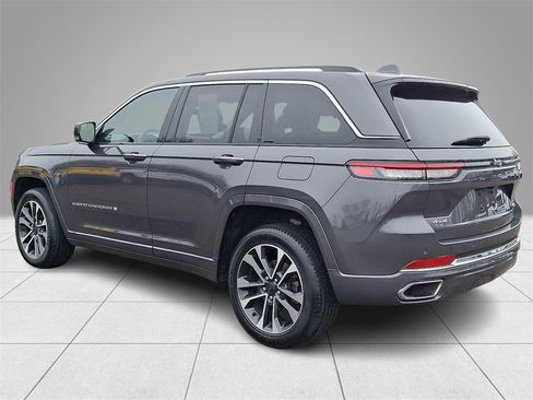 Used 2022 Jeep Grand Cherokee Overland image 6
