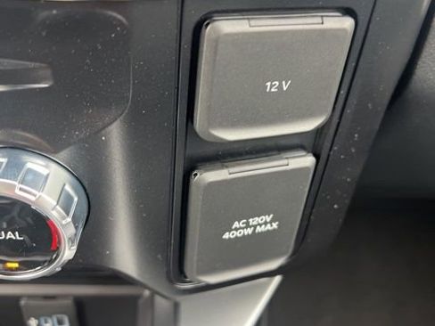 New 2025 Ford F350 Lariat w/ Chrome Package image 25