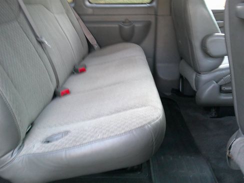 Used 2017 Chevrolet Express 3500 LT w/ LT Preferred Equipment Group image 25