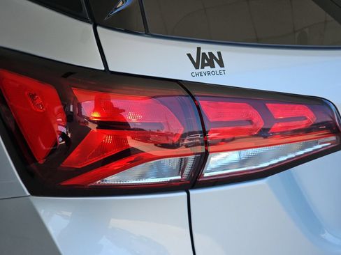 Used 2022 Chevrolet Equinox LT FWD image 40