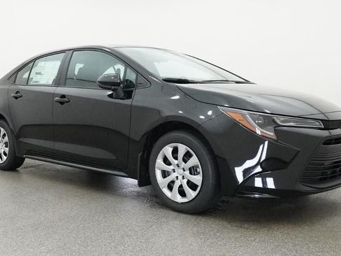 New 2026 Toyota Corolla LE FWD image 29