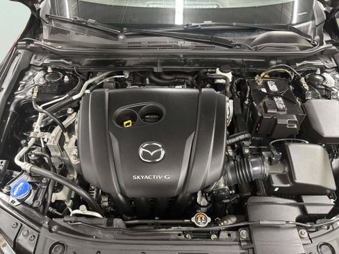 Used 2019 MAZDA MAZDA3 Preferred AWD 4dr Sedan image 9