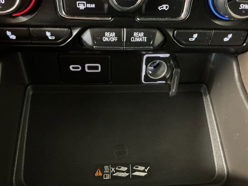 Used 2021 Chevrolet Suburban Z71 w/ Z71 Off-Road Package image 51