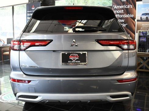 Used 2022 Mitsubishi Outlander SEL Black Edition AWD/4WD image 13