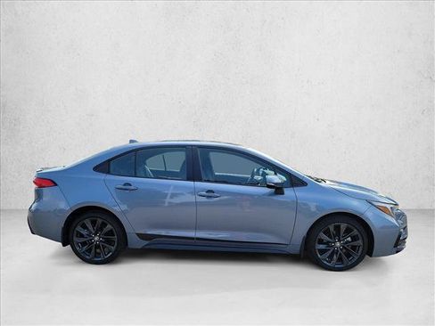 Used 2024 Toyota Corolla SE FWD image 4