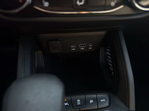 Certified 2023 Chevrolet TrailBlazer LT AWD/4WD image 21