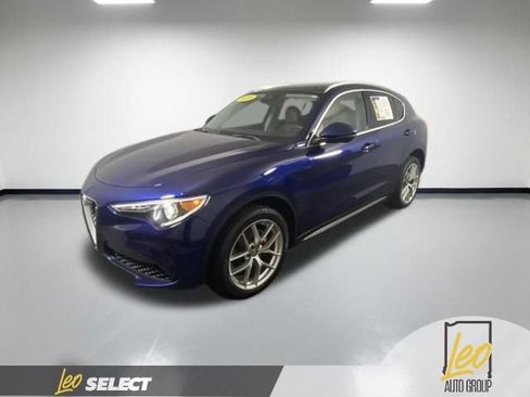 Used 2018 Alfa Romeo Stelvio Ti AWD/4WD image 27