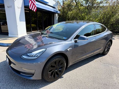 Used 2018 Tesla Model 3 Long Range image 22