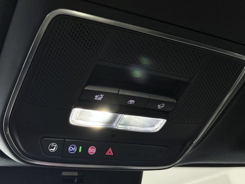 Used 2024 GMC Acadia Denali w/ Super Cruise Package image 56