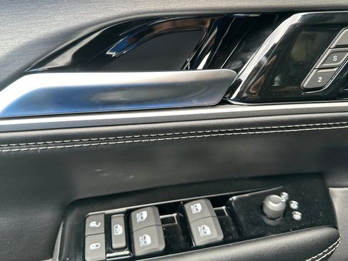 New 2026 Jeep Grand Wagoneer 4WD image 10